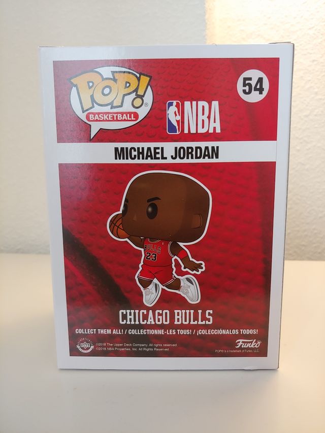 Camiseta Nueva y funko JORDAN