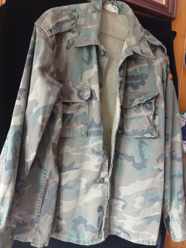 CHAQUETA MILITAR+TOALLA