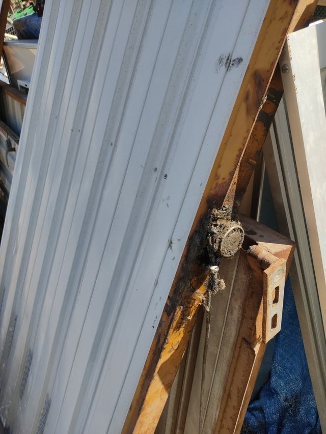 Portal plegable chapa hierro