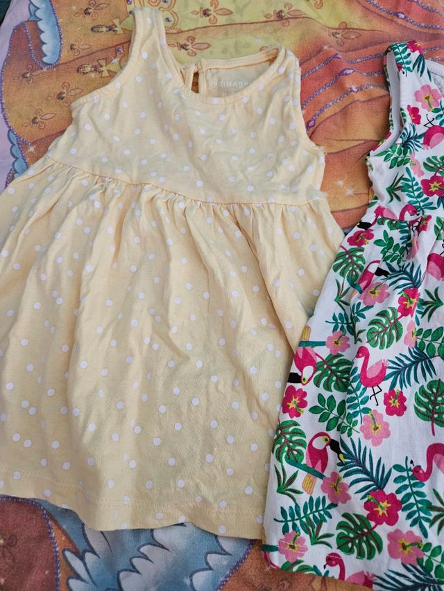 2 vestidos tirantes Primark talla 3/6 meses