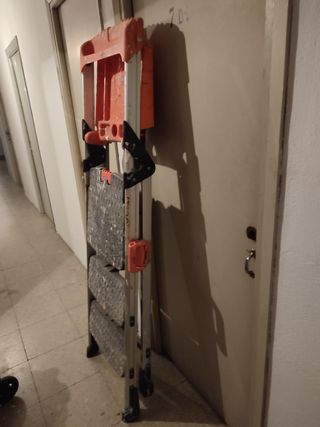 Escalera de tijera profesional Wurth