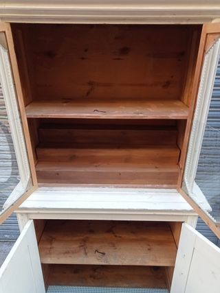 Alacena antigua a restaurar