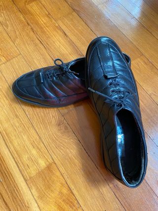 Scarpa nera elegante uomo n42 elastomere