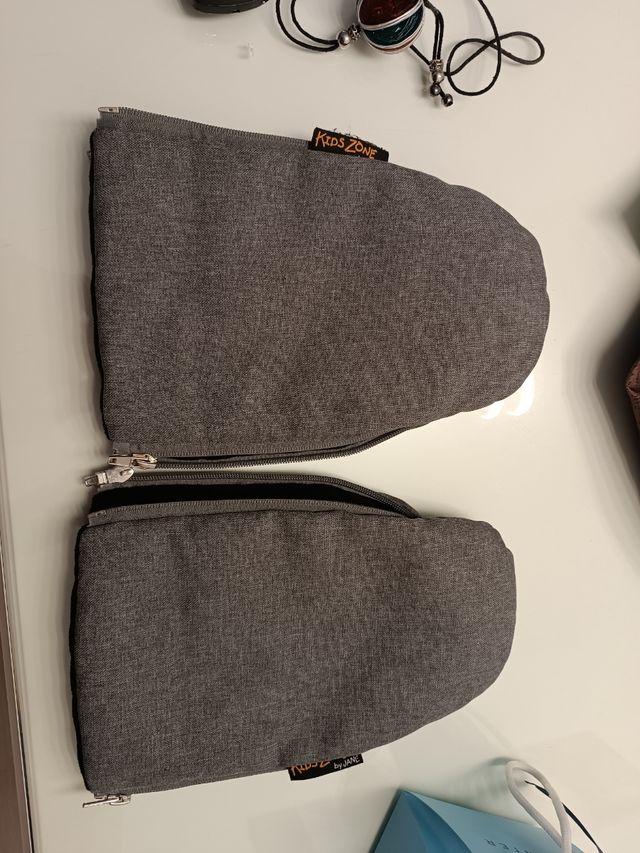 Manoplas carro Kids Zone