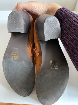 Stivaletti scamosciati