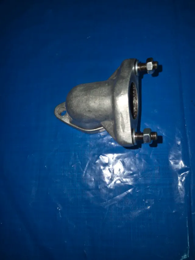 Racord admision escape vespa  80cc 90cc 125cc 175c