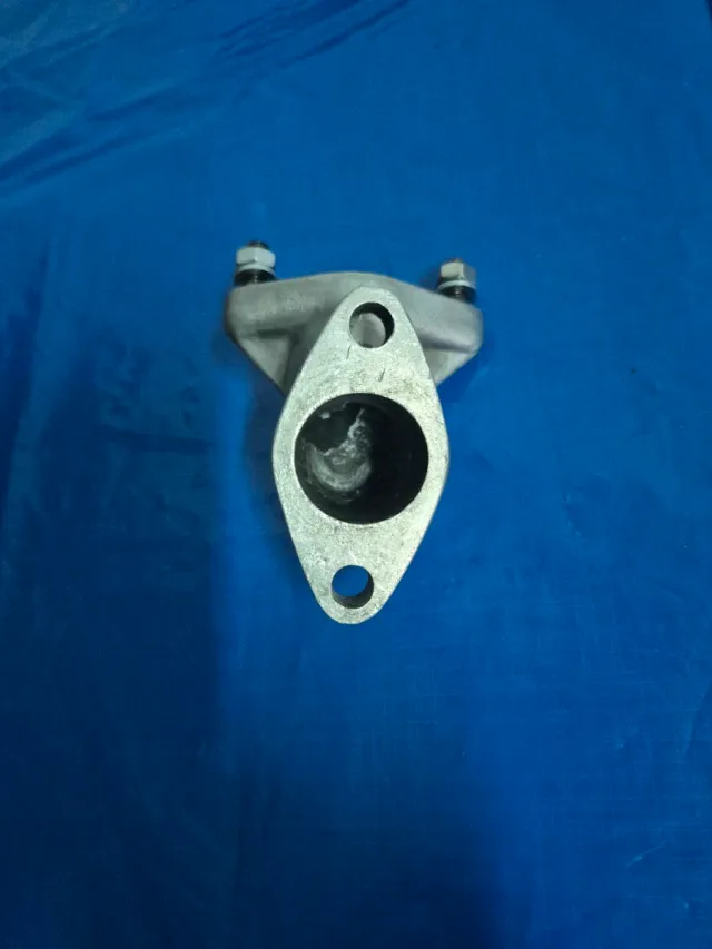 Racord admision escape vespa  80cc 90cc 125cc 175c