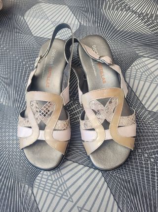 Sandalias de cuña muy cómodas