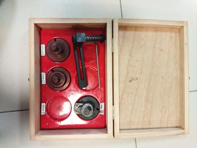 PERFORADOR MANILLAS FER BOCAPRENS