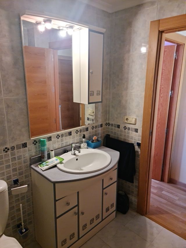 Mueble baño blanco azul