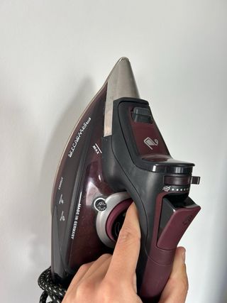 Plancha marca Rowenta