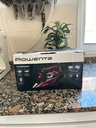 Plancha marca Rowenta