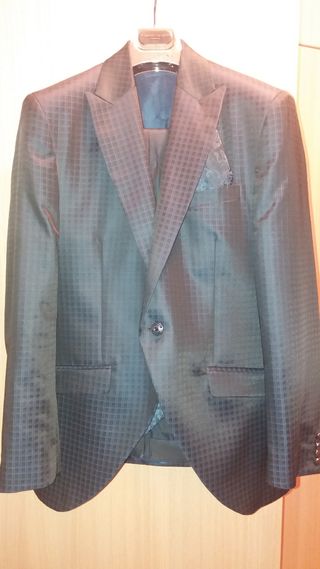 Traje novio ROVERTO VICENTTI