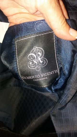 Traje novio ROVERTO VICENTTI