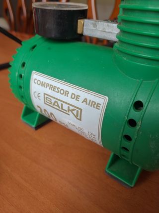 Compresor a batería de coche 