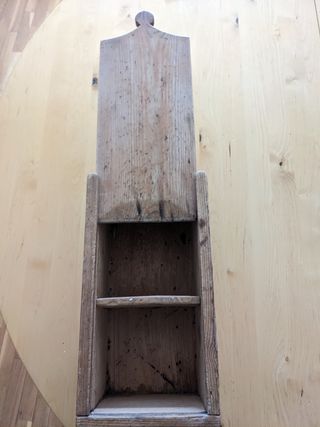 Bonita y rústica caja cofre en madera.