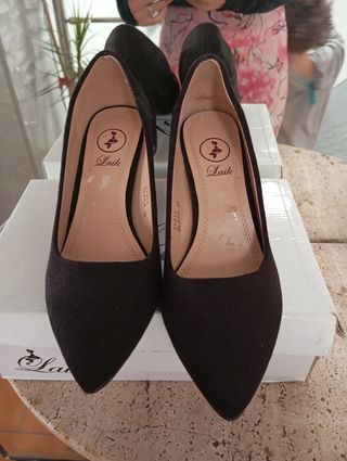 Tacón negro 36 a estrenar