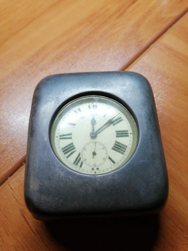 Reloj muy antiguo