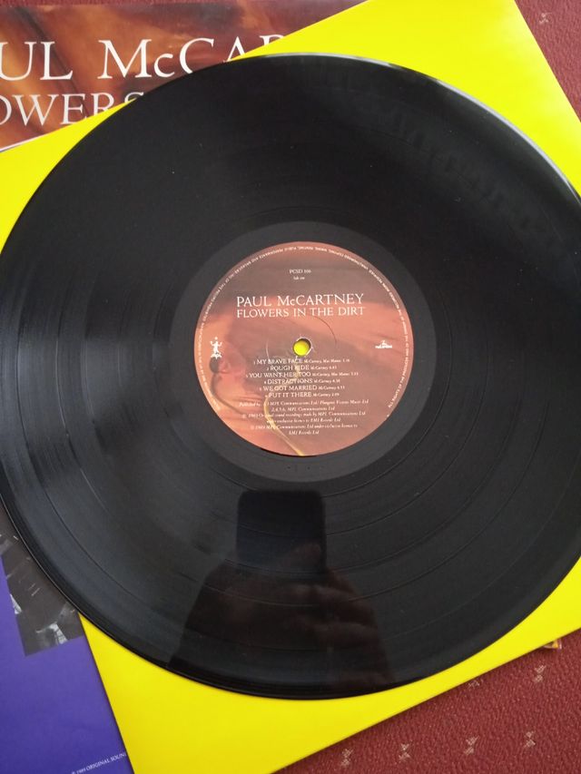 PAUL McCARTNEY Flowers in the dirt LP