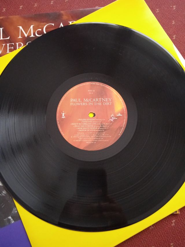PAUL McCARTNEY Flowers in the dirt LP