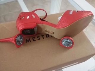 Sandalias tacón intercambiable. ⬇️ Precio