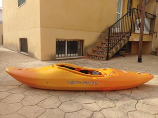 Kayak Wave Sport D75 River Running