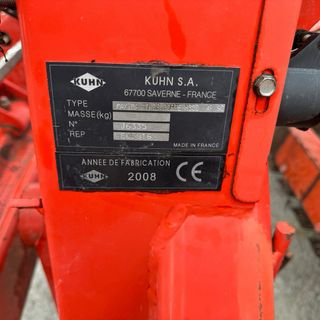 Maquina combinada millo