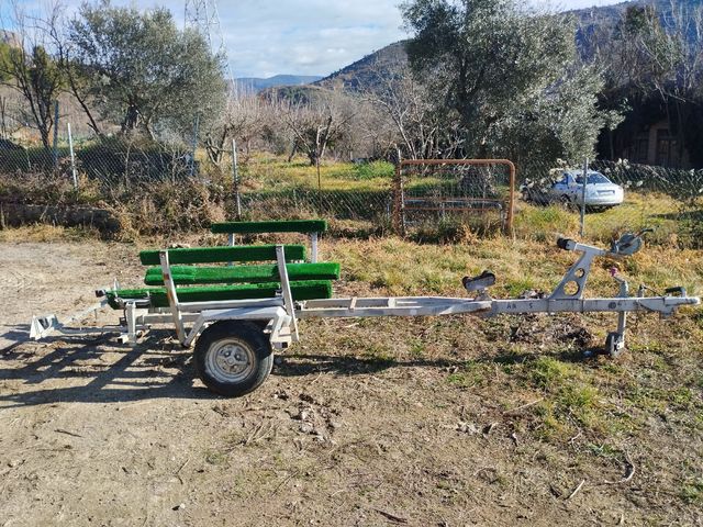 Remolque para barca de la marca sanchis