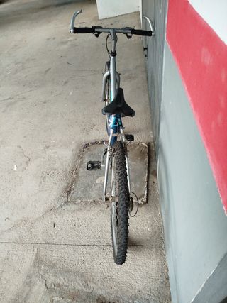 Bicicleta de montaña de mujer