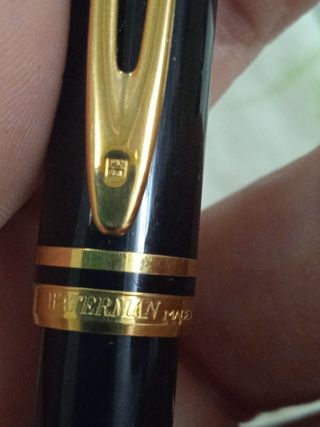 BOLÍGRAFO WATERMAN FRANCES NEGRO Y BAÑADO EN ORO