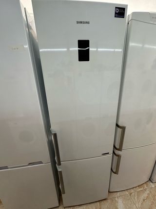 FRIGORÍFICO SAMSUNG INVERTER