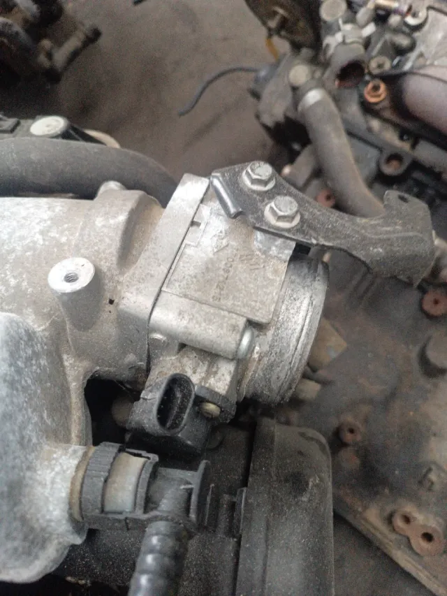 Motor Megane Coupe  2.0 16v '01  (ide)