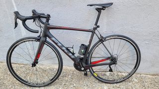 bicileta fuji 2.1 cuadro carbono Sl TALLA L