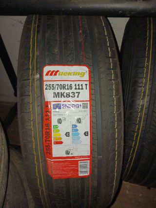 Neumáticos nuevos 2557016