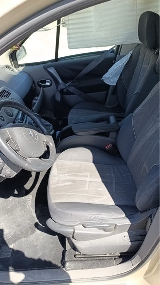 Renault Scenic 1.9 dci 2006 diesel manual