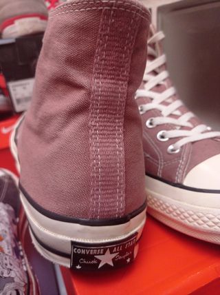 Converse Chuck Taylor All Star. 44