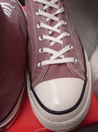 Converse Chuck Taylor All Star. 44