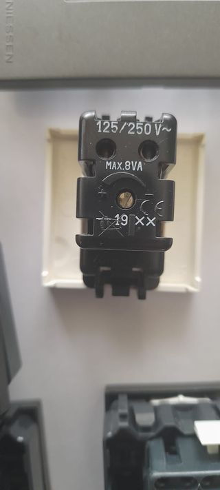 MECANISMOS ELECTRICOS NIESSEN