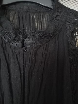 Blusa encaje Zara 