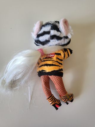 Na na na surprise 2-in-1 bambola+peluche