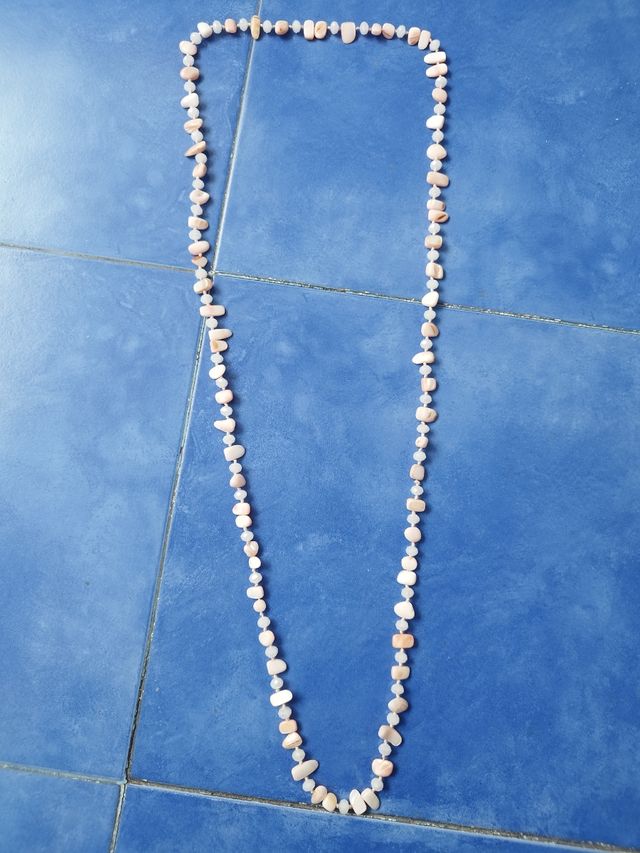 Collar largo rosa