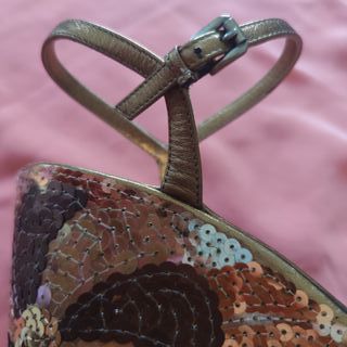 sandali