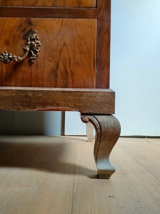 CÓMODA ANTIGUA ESTILO FRANCÉS