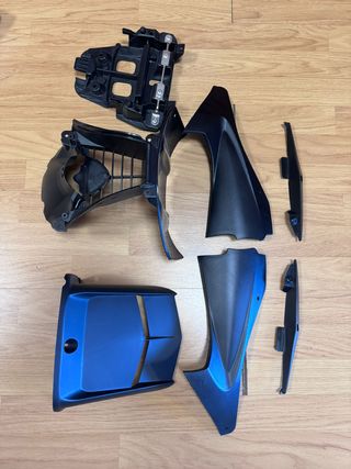 VARIAS PIEZAS DE CARENADO YAMAHA R6 2006-2007