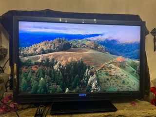 TV SONY BRAVIA 40 pulgadas +mando