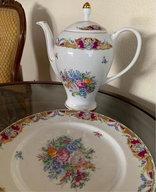 Cafetera y bandeja de porcelana Limoges
