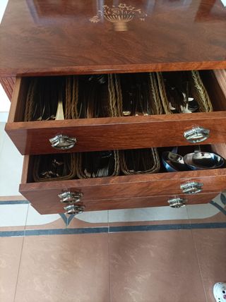 Mueble cubertero completo