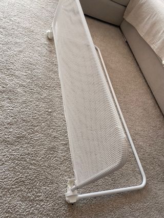Barrera seguridad cama