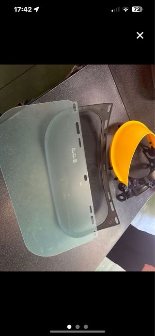 Careta desbrozadora con 2 pantallas