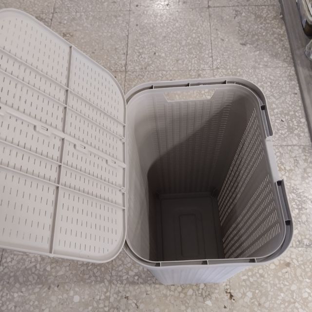 Cesto de ropa 60x41 cm.